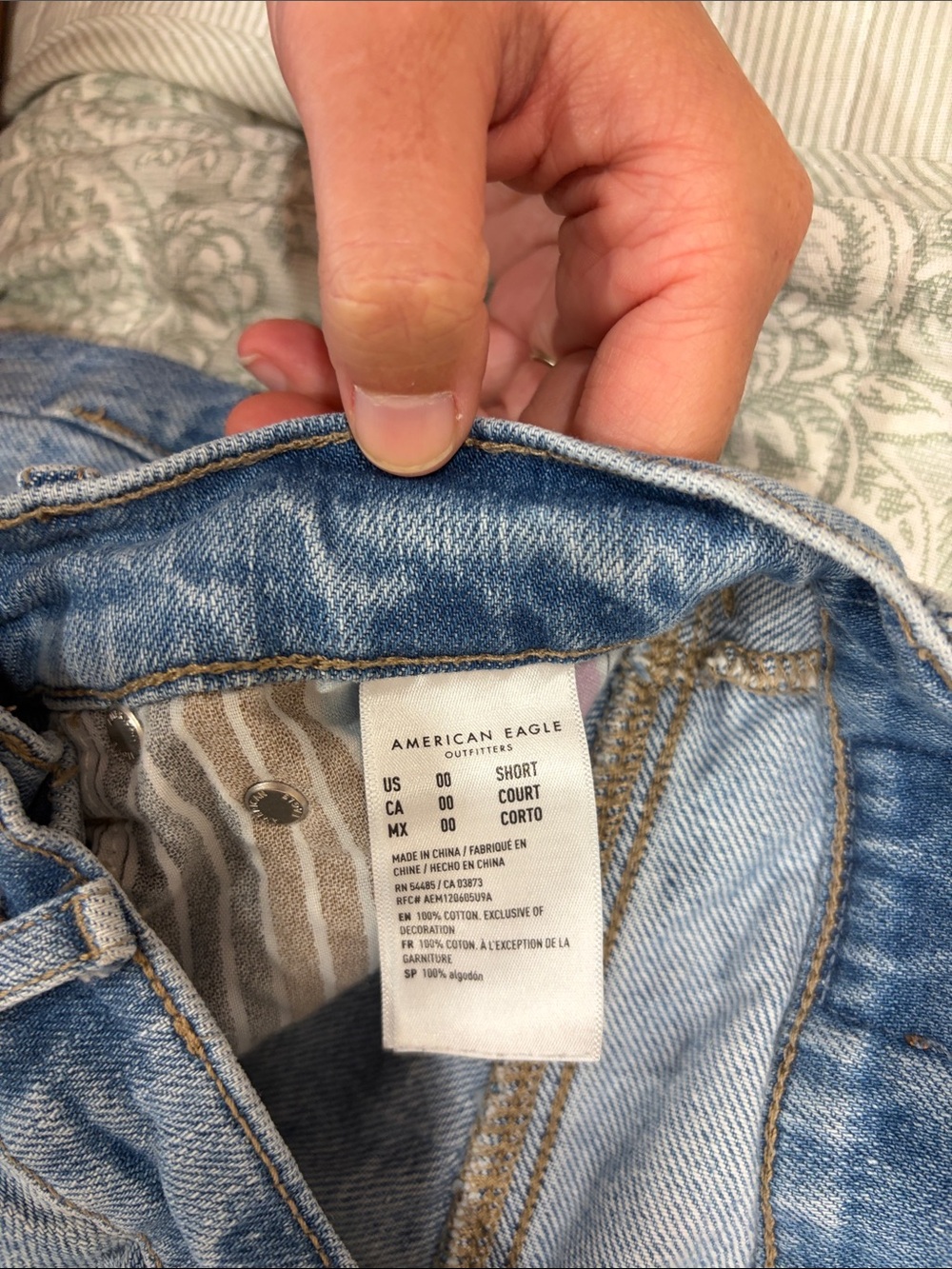 American Eagle Outfitters Light Blue Distressed Boyfriend Jeans - Picture 2 of 4